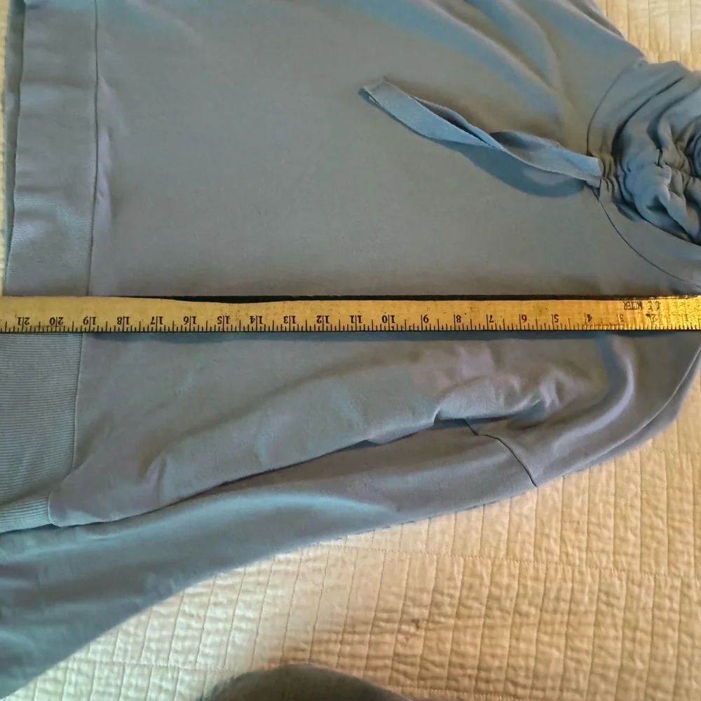 Banana Republic Light Blue Ruche Neck Sweater Sweatshirt Sz Large - Picture 10 of 10